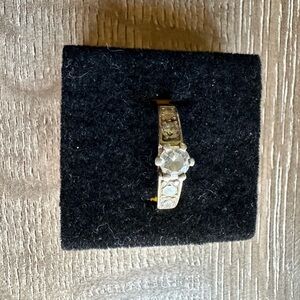 Vintage inspired heavy sterling and CZ Women's Ring size 7